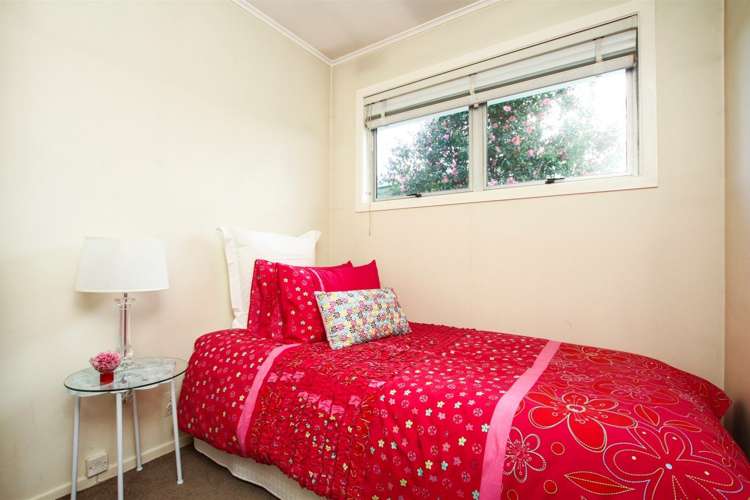 54 Rua Road Glen Eden_10