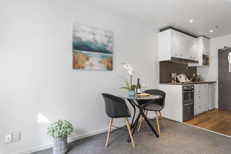 1m/32 Eden Crescent Auckland Central_7