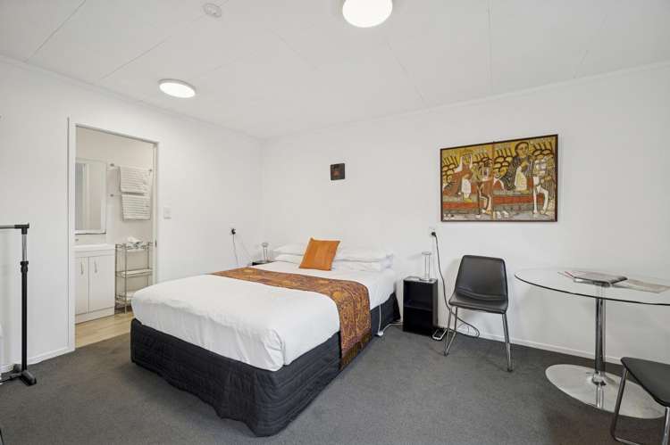 8A Gemini Place Kawaha Point_16