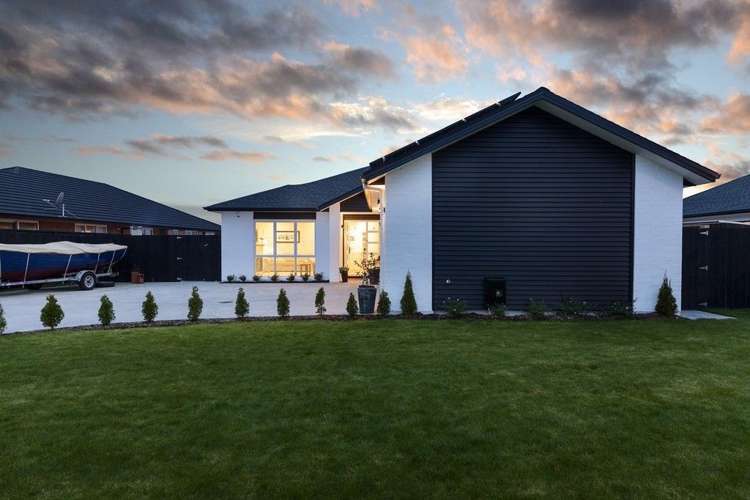 23 Jelas Drive Riverhead_23