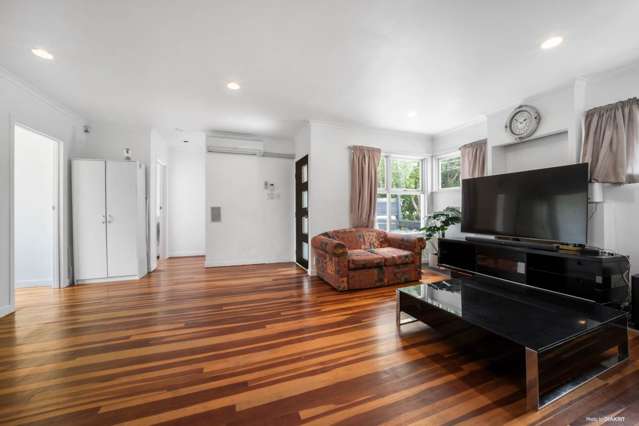 160 Glengarry Road Glen Eden_4