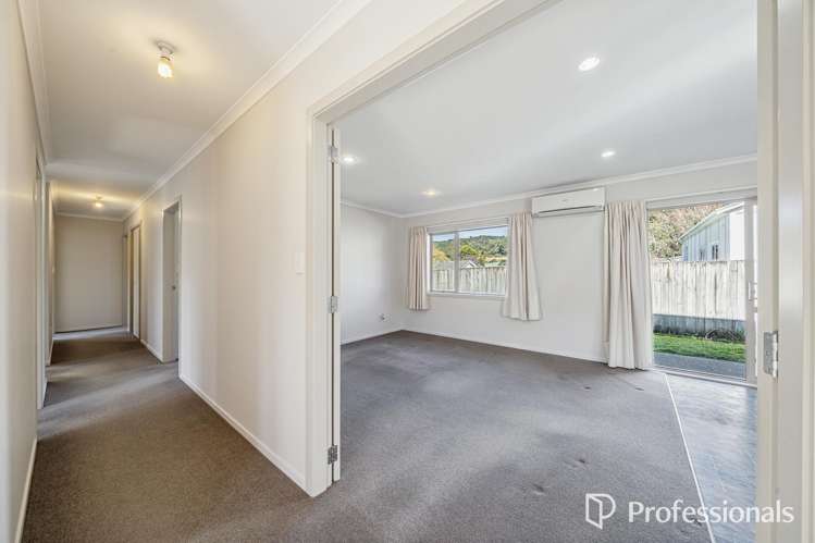 21 Sun Valley Grove Wainuiomata_10