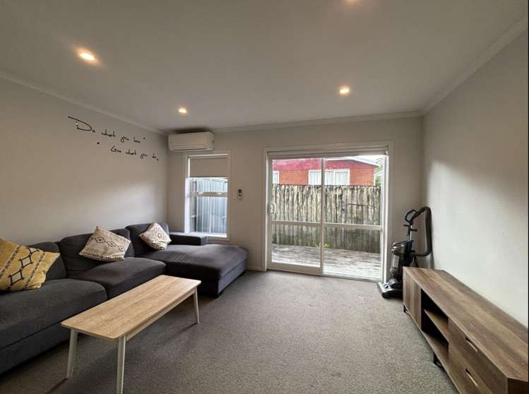 6/79 Carrington Drive Hillcrest_5