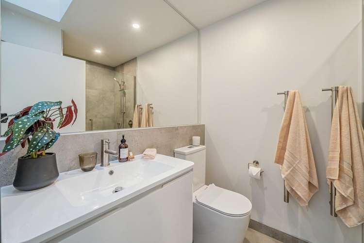 Unit 11/1 Nikau Grove Woburn_14