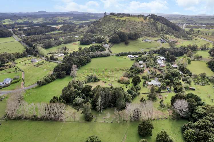 159 Tangihua Road Maungakaramea_32