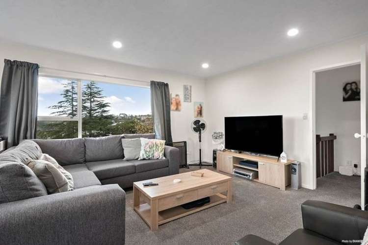 17 Stredwick Drive 10899_1