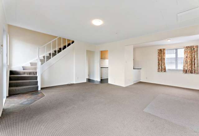 2/152 Aviemore Drive Highland Park_2