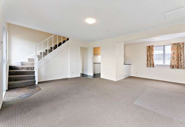 2/152 Aviemore Drive Highland Park_2