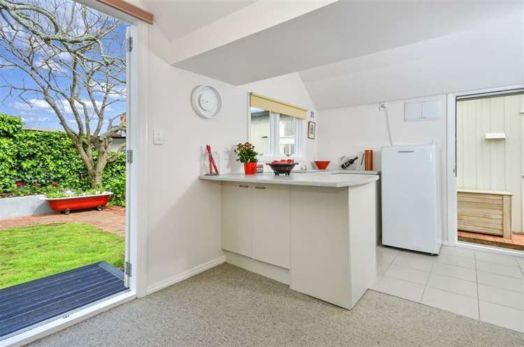 84 Victoria Road Devonport_12