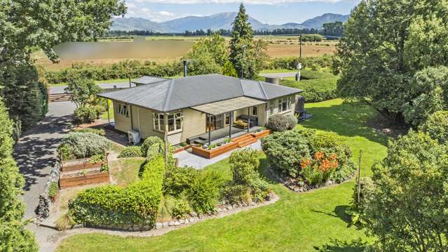 A Lifestyle Dream! Serenity & Functionality