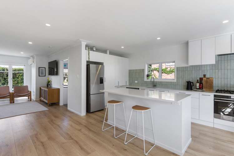 82 Michaels Avenue Ellerslie_4