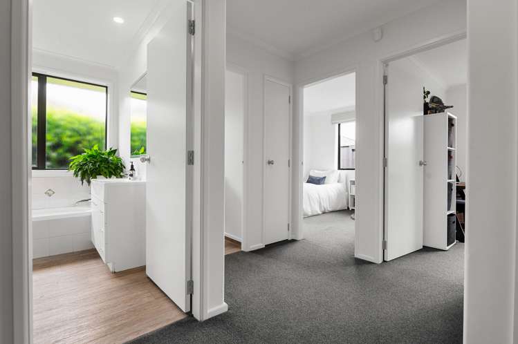 8 Parkside Drive Huntington_13