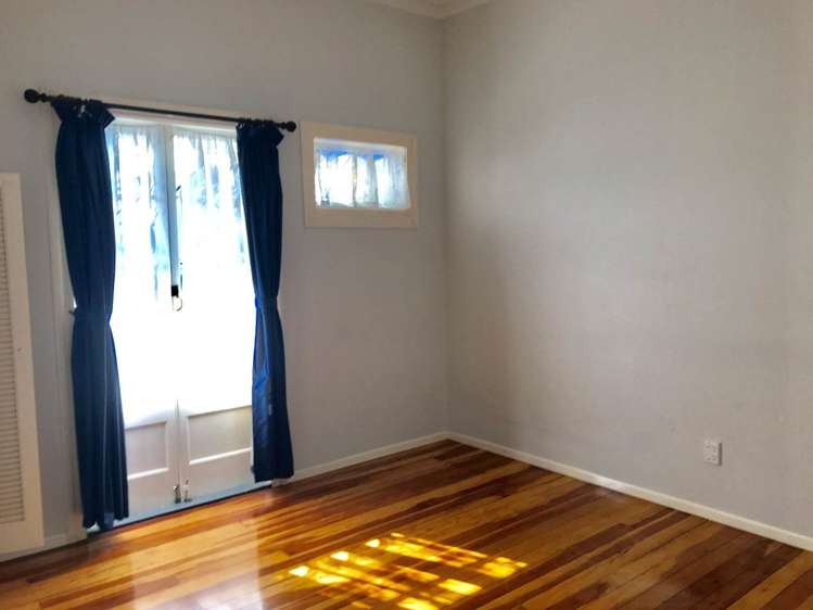 35 Mount Smart Road Royal Oak_14