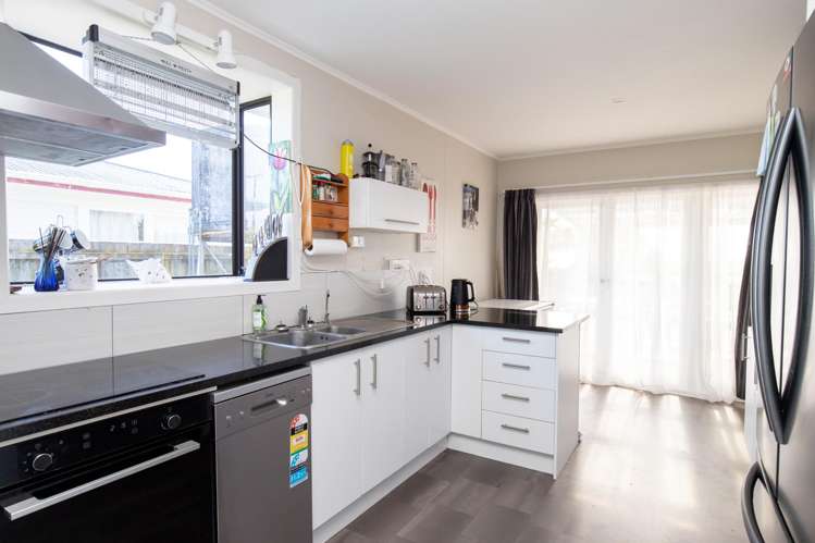 102 Pipiroa Road Ngatea_1