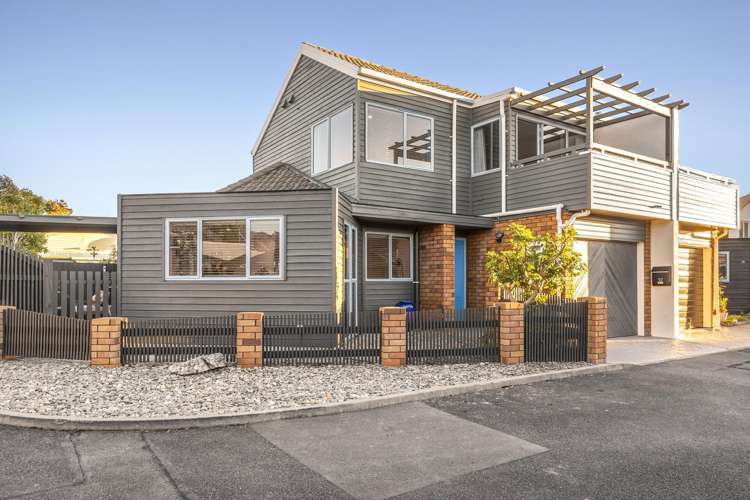 12 Highgrove Way The Wood_11