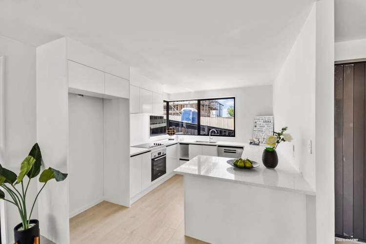 9/101 Hobsonville Road West Harbour_7