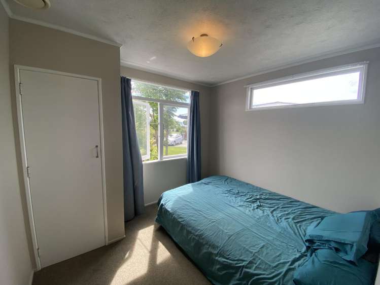 43 Tennyson Crescent Stoke_6