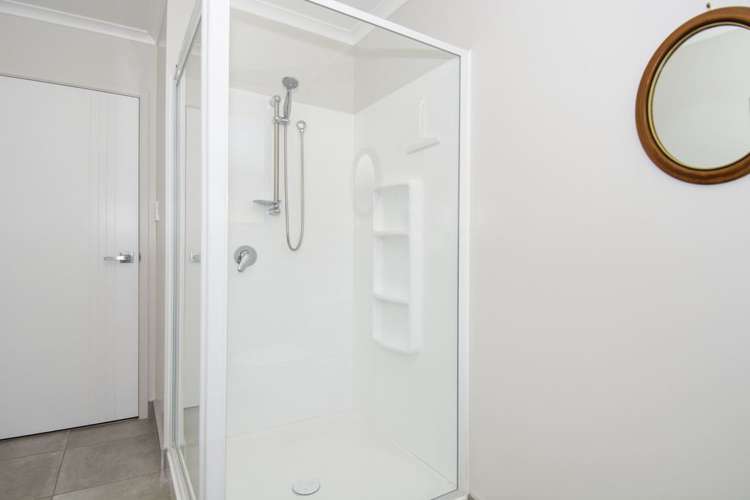 4 Seashell Drive Papamoa_10