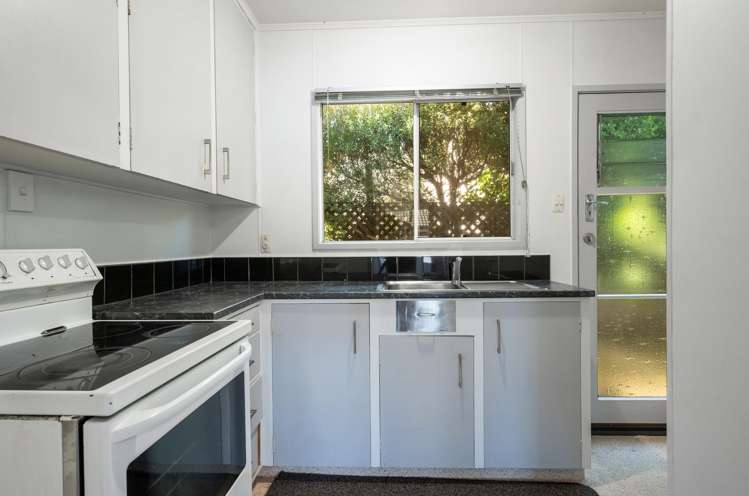 2/107 Parkers Road_5
