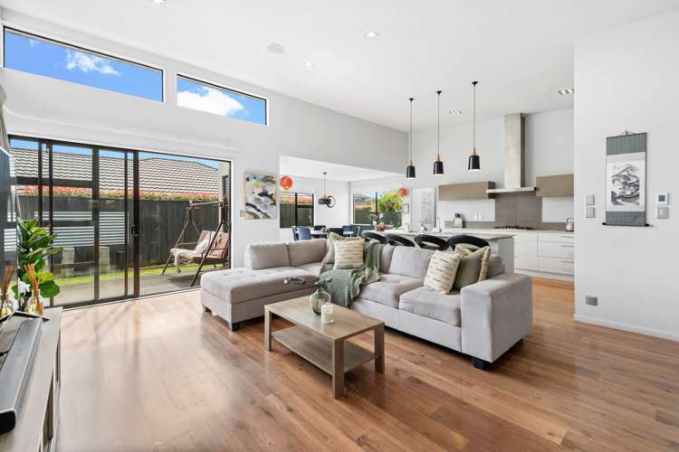 52 Intrepid Crescent Beachlands_5