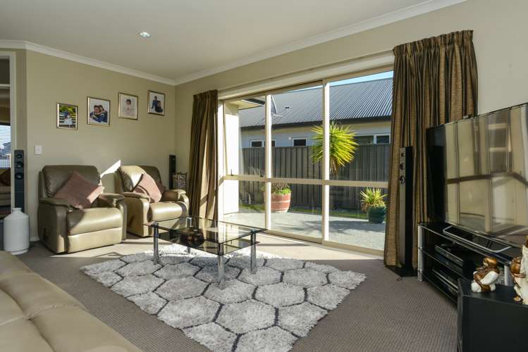 6 Akaroa Road Poraiti_19