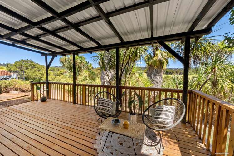 87 Captain Scott Road Glen Eden_12