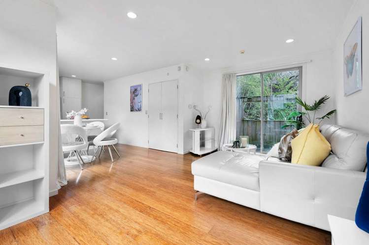 35/3 Wagener Place Mount Albert_3