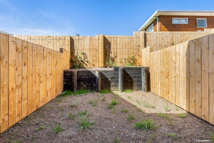 3/63A Hogans Road Glenfield_6