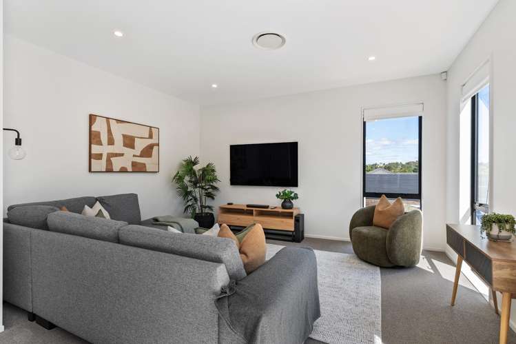 191 Ninth View Avenue Beachlands_10