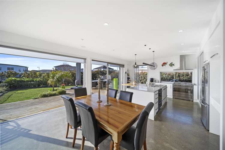 6 Giarni Place Karaka_6