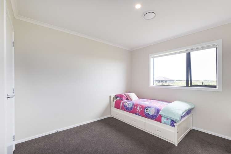 64 View Road Halcombe_10