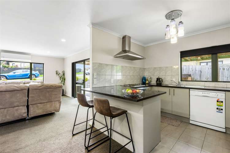 22 Gordon Stanley Drive Massey_7