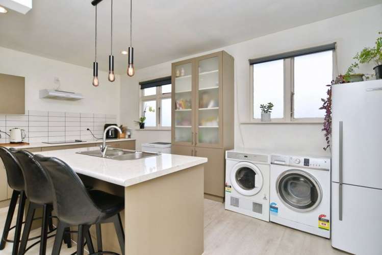 93 Bassett Street Burwood_6