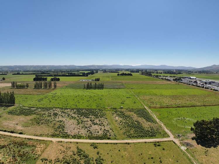 137 and 179 Kirks Drain Road Momona_12