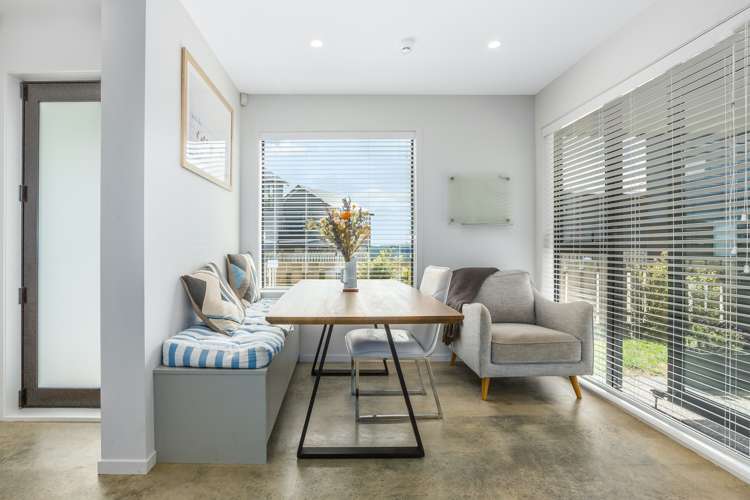 18 Astelia Way Woodridge_7