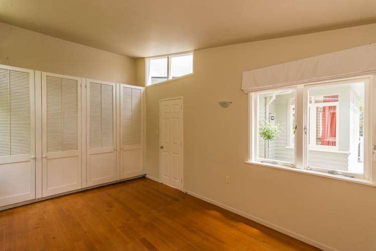 7 Warwick Avenue Titirangi_11