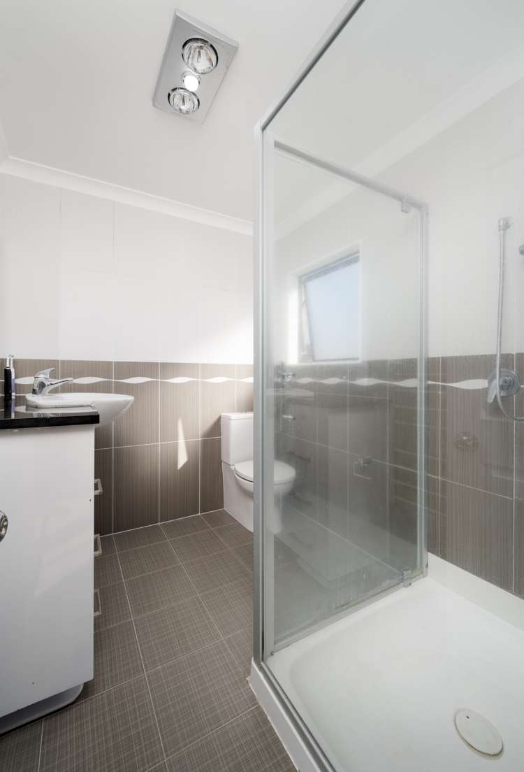 6 Manning Rise Flat Bush_14