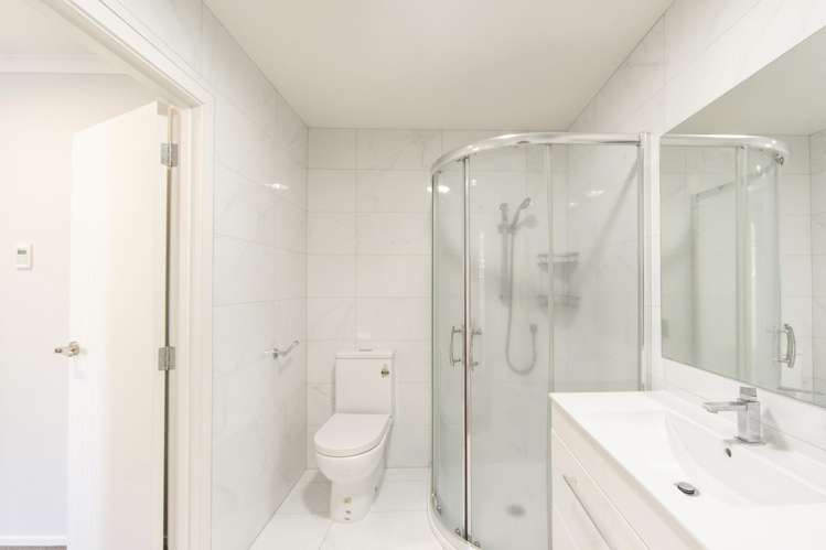 1/13 Crosher Place Hillcrest_13