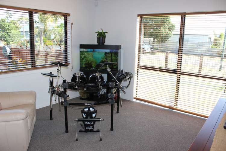 150 Harbour Drive Matarangi_11