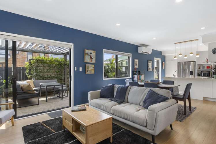 49C Titirangi Road_3