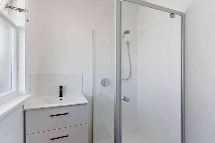 2/107 Halswell Road Hillmorton_7