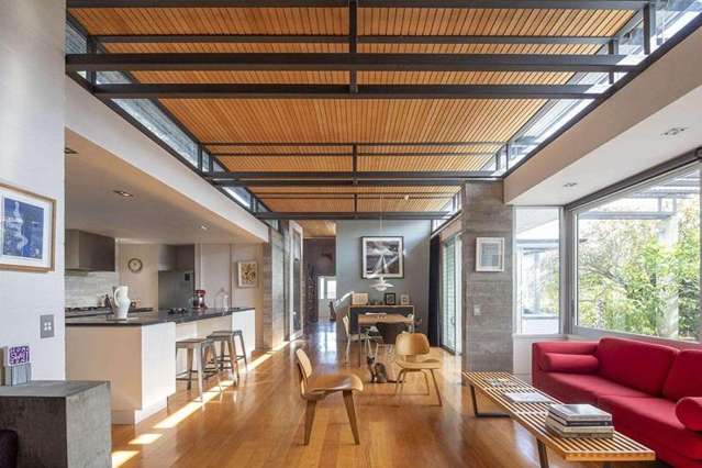 Celebrated Kiwi photographer is selling his multimillion-dollar ‘anti-villa’