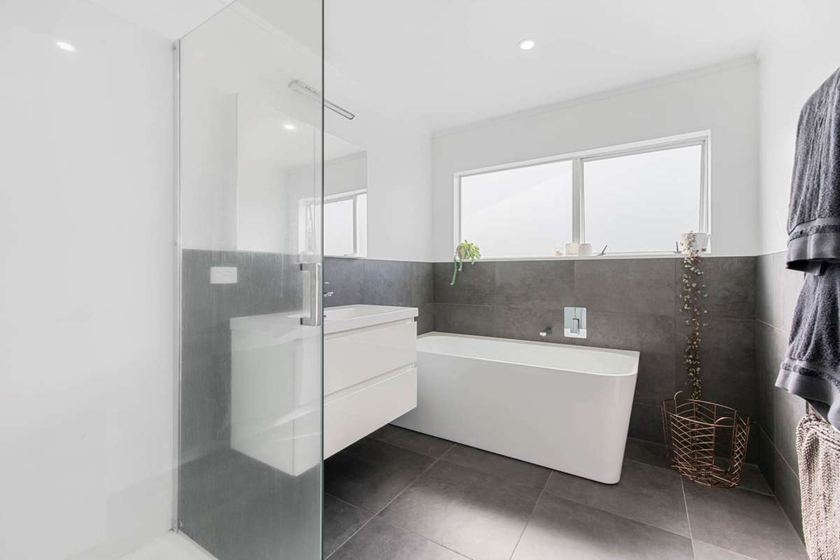 1/10 Mannering Place_5