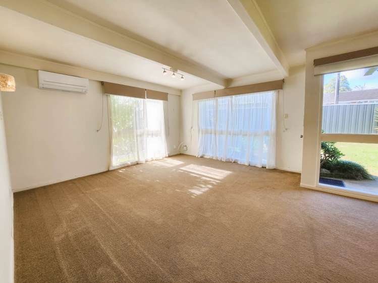 2/1 Corrella Road Belmont_1