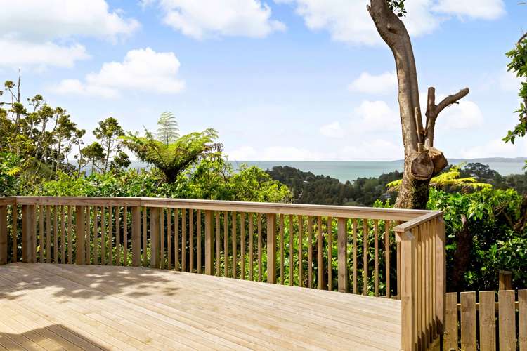 65 Tane Road Laingholm_3