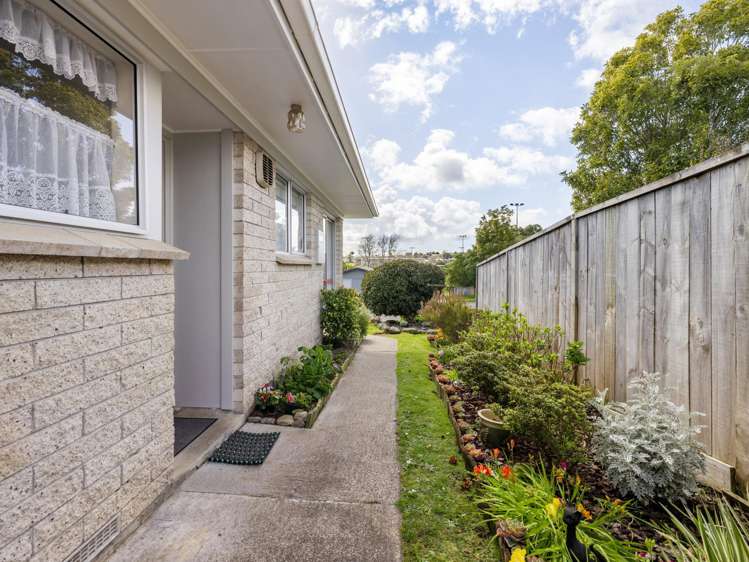 12A Millar Place Nawton_16