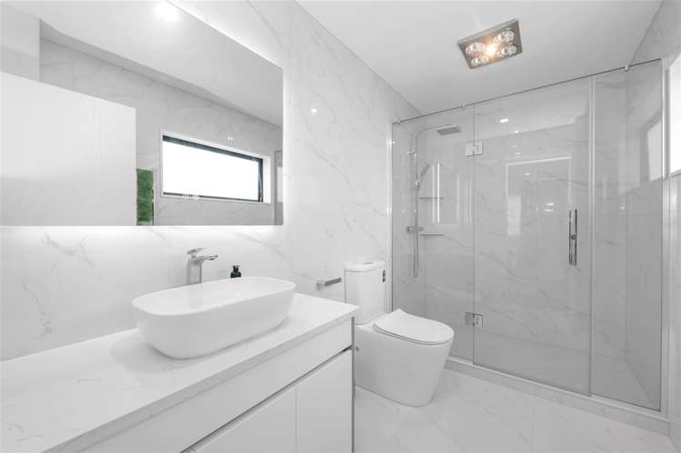 16 Puruatanga Drive Flat Bush_18