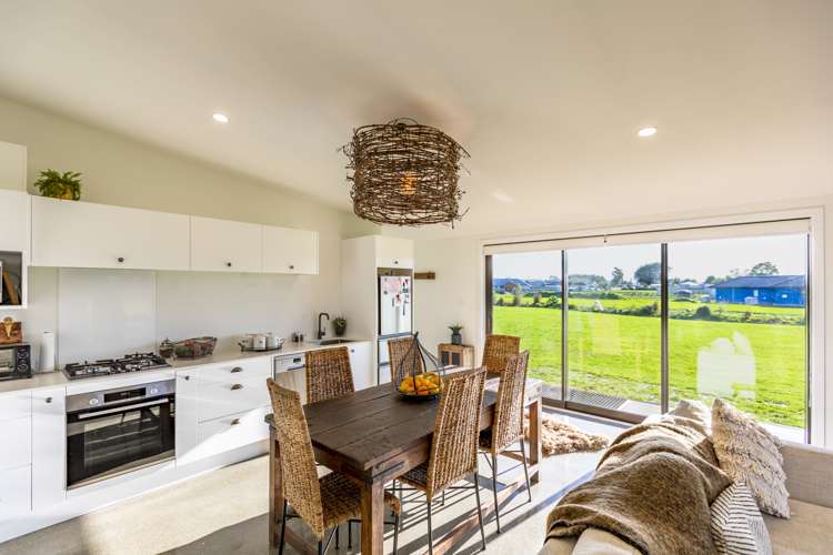 20 White Road Otane_7