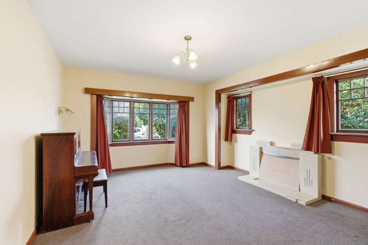 48 St Andrews Square Strowan_8