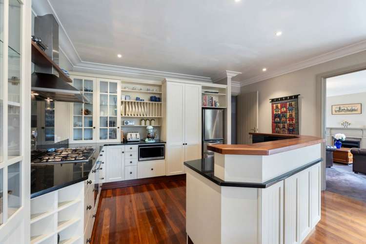 71a Long Drive Saint Heliers_16